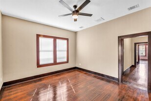 3010 Avenue Q in Galveston, TX - Building Photo