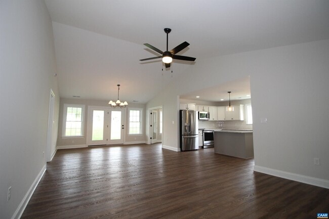 169 Langley Dr in Waynesboro, VA - Building Photo - Building Photo