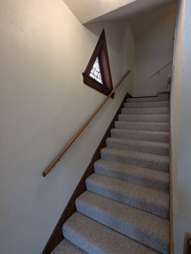 5921 London Rd in Duluth, MN - Building Photo - Building Photo