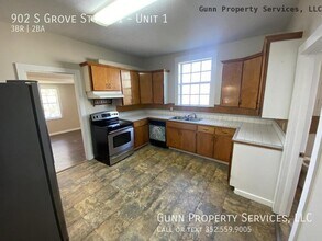 902 S Grove St-Unit -Unit 1 in Eustis, FL - Building Photo - Building Photo