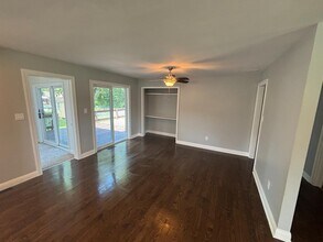 1886 Loganberry Ln in Crown Point, IN - Building Photo - Building Photo