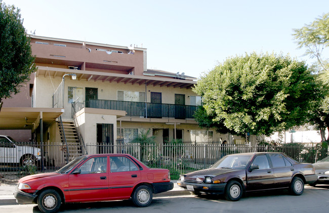 Walnut Street Apartments in Santa Ana, CA - Building Photo - Building Photo