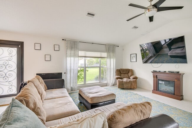 15300 SW 164th St in Miami, FL - Building Photo - Building Photo