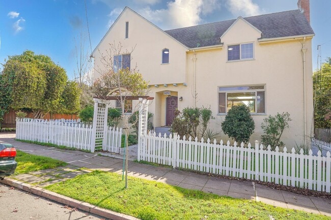 property at 2010 Yolo Ave
