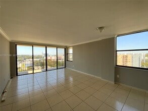 1470 NE 123rd St in North Miami, FL - Building Photo - Building Photo