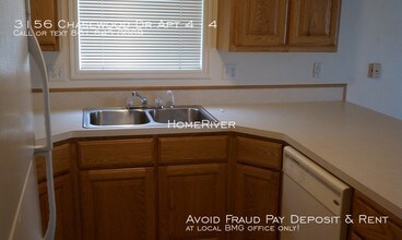 3156 Chasewood Dr-Unit -4 in Ammon, ID - Building Photo - Building Photo