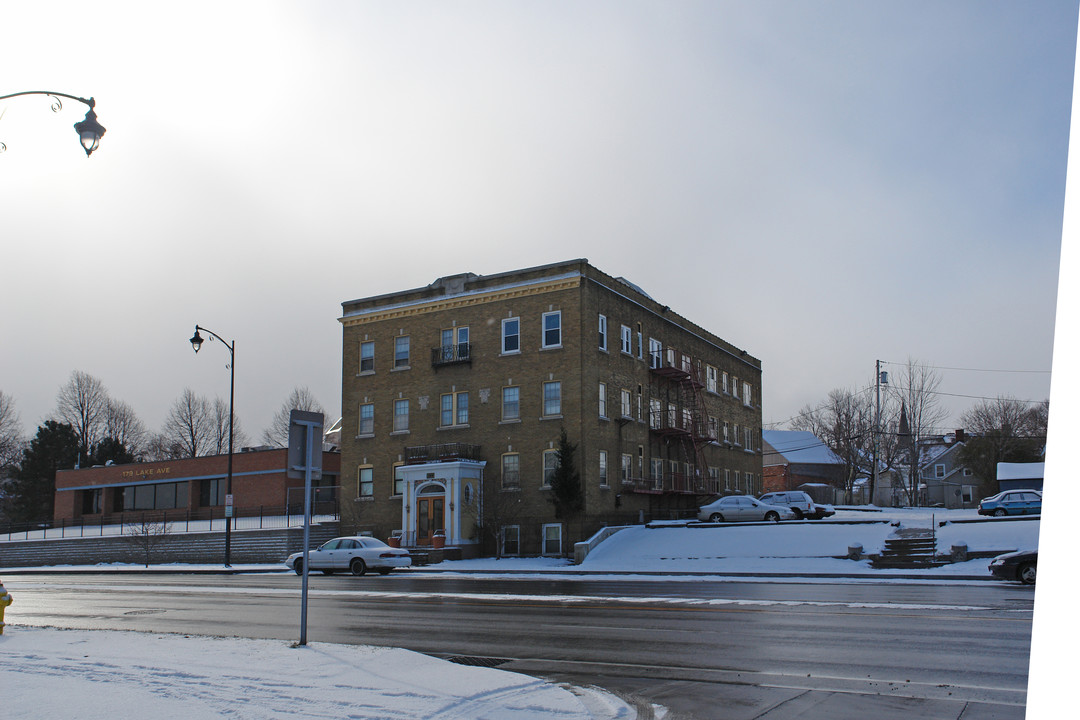 189 Lake Ave in Rochester, NY - Building Photo