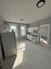 190 Ackerman Ave in Clifton, NJ - Building Photo - Building Photo