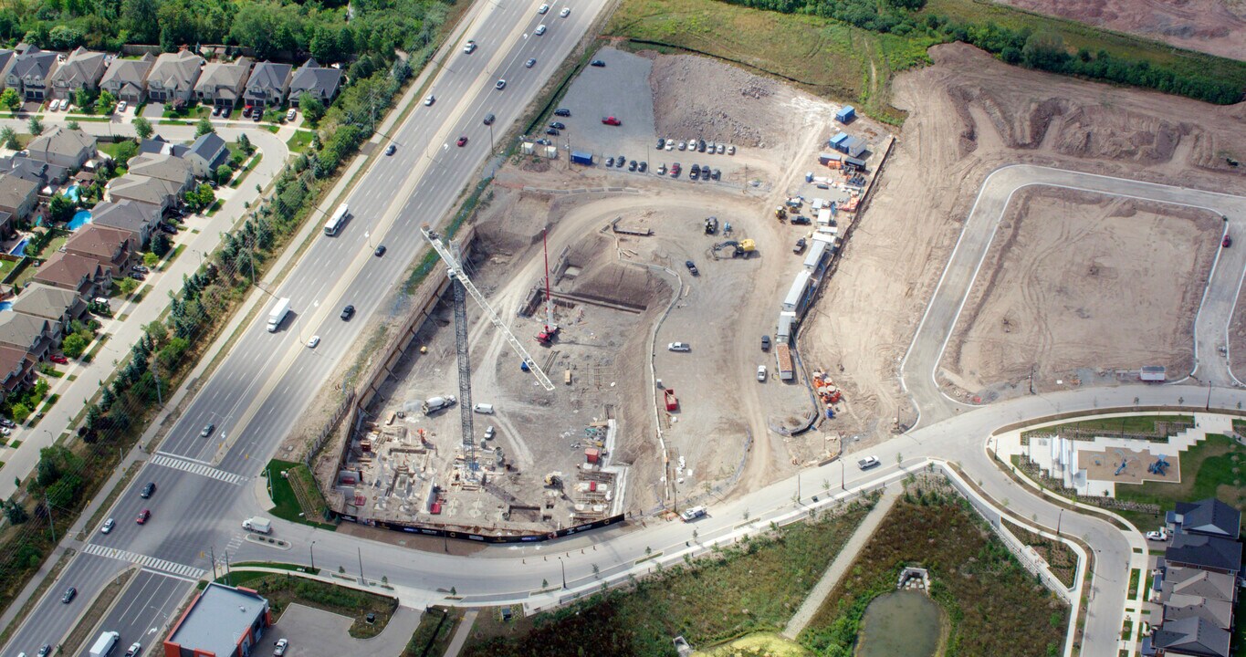 Clockwork, Phase 2 in Oakville, ON - Building Photo