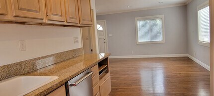 17565 Bullock St in Encino, CA - Building Photo - Building Photo