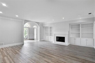 6310 Chestnut Pkwy in Flowery Branch, GA - Building Photo - Building Photo