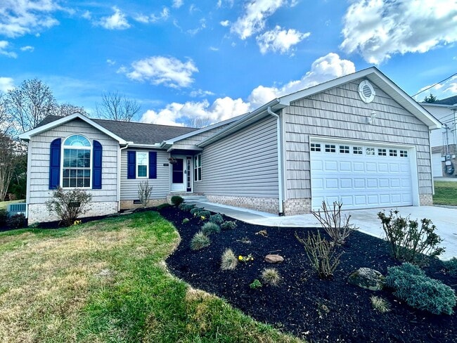 property at 4424 St Lucia Ln