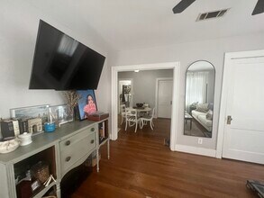 1220 Waugh Dr, Unit 4 in Houston, TX - Foto de edificio - Building Photo