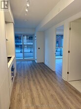 180 Front St E in Toronto, ON - Building Photo - Building Photo