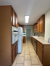2355 Ala Wai Blvd, Unit 301 in Honolulu, HI - Building Photo - Building Photo