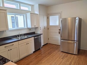 1116 Ashland Ave, Unit Unit 1 in Evanston, IL - Building Photo - Building Photo