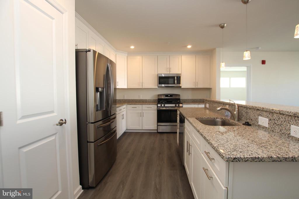 24238 Zinfandel Ln-Unit -301 in Lewes, DE - Building Photo