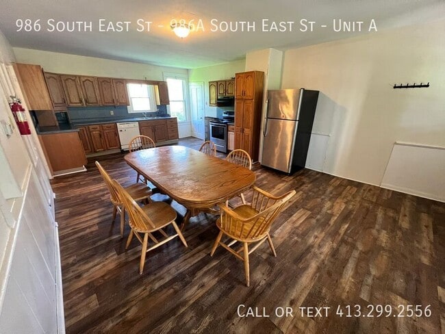 986 S East St in Amherst, MA - Building Photo - Building Photo