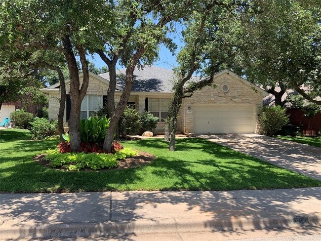 3304 Santee Dr in Austin, TX - Building Photo - Building Photo