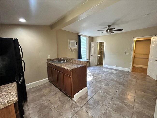 727 Dartmoor St N in St. Petersburg, FL - Building Photo - Building Photo