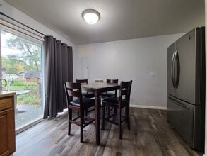 2195 W Glenlord Rd in Stevensville, MI - Building Photo - Building Photo