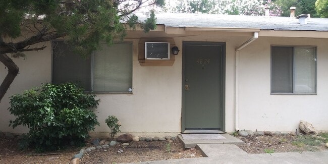 4824 Gastman Way in Fair Oaks, CA - Building Photo - Building Photo