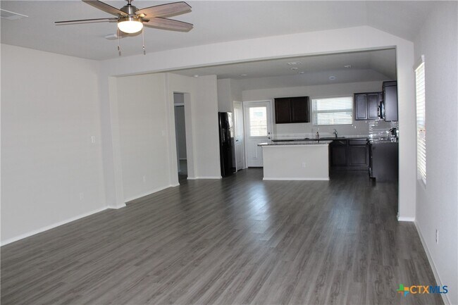 1982 Rising Sun Blvd in New Braunfels, TX - Building Photo - Building Photo