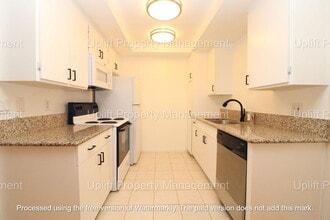 10246 Black Mountain Rd in San Diego, CA - Building Photo - Building Photo