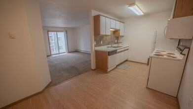 Evans Place 2 in Fargo, ND - Foto de edificio - Interior Photo