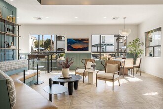 Bayside in Phoenix, AZ - Foto de edificio - Building Photo