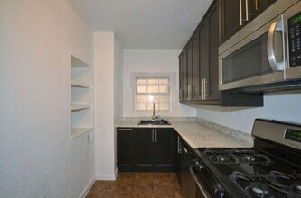 353 E Hector St in Conshohocken, PA - Building Photo - Building Photo