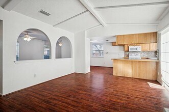 2804 Royal Oaks Dr in Plano, TX - Building Photo - Building Photo