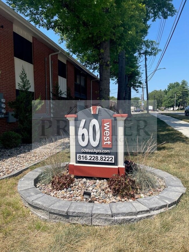 6017 Barton Ave in Shawnee, KS - Building Photo - Building Photo