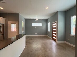 1005 Valdez St in Austin, TX - Building Photo - Building Photo