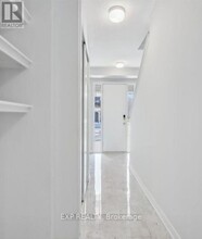 326 Parallax Private in Ottawa, ON - Building Photo - Building Photo