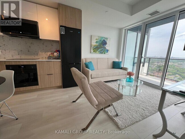 5 Defries St in Toronto, ON - Building Photo - Building Photo