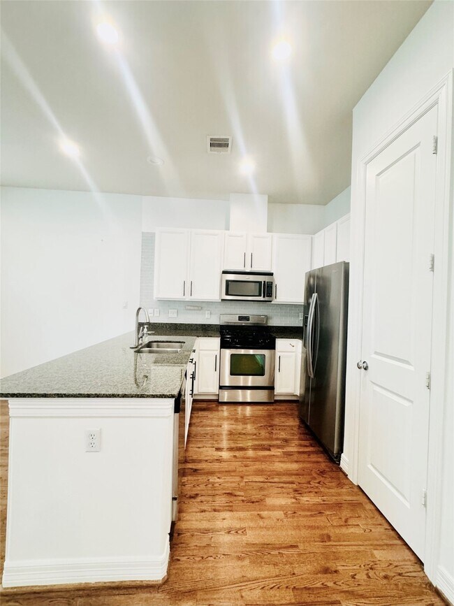 3846 Center St in Houston, TX - Building Photo - Building Photo