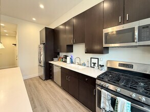 1750 W North Ave in Chicago, IL - Building Photo - Building Photo