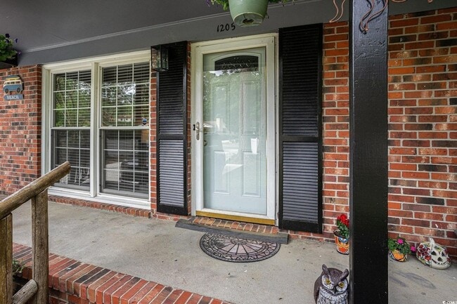 1205 King St in Myrtle Beach, SC - Foto de edificio - Building Photo