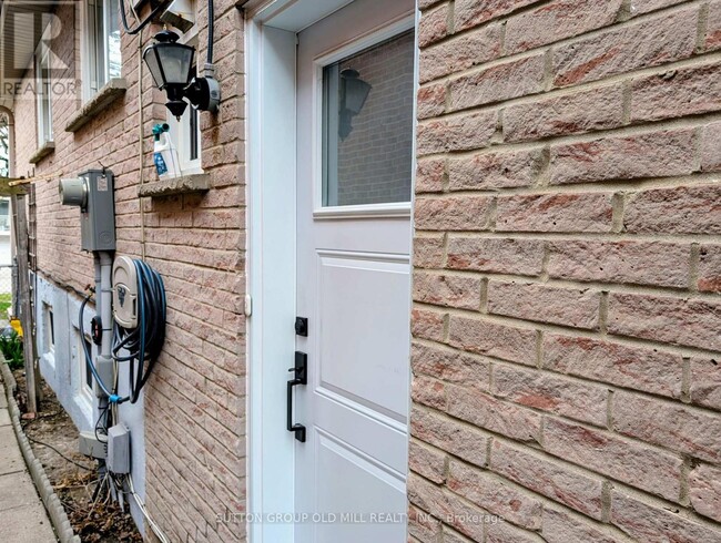 132-132 Surbray Grove