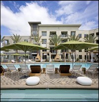 Building Photo - Olympus Corsair Apartamentos in San Diego, California
