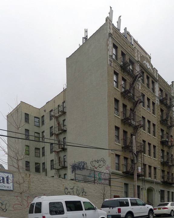 643 Cauldwell Ave in Bronx, NY - Foto de edificio