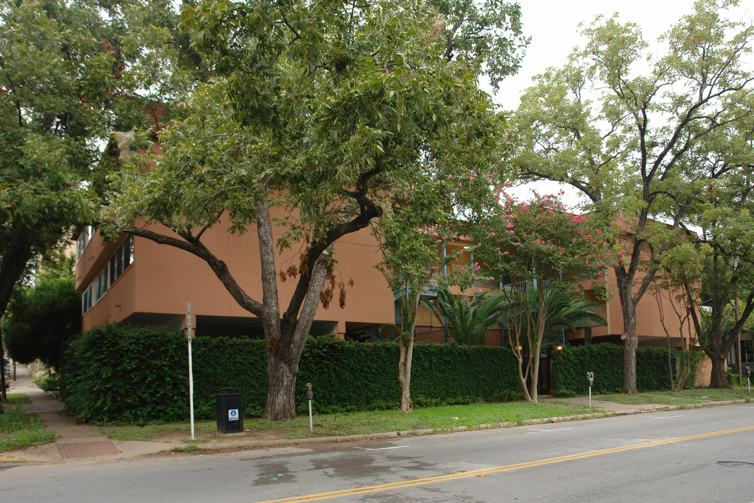 1700 Nueces Apartments in Austin, TX - Building Photo