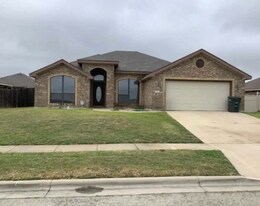 2411 Coy Dr in Copperas Cove, TX - Building Photo