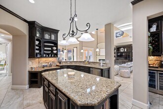 21603 Christopher Lake Ct in Cypress, TX - Building Photo - Building Photo