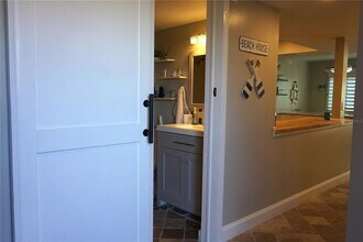 534 Pinellas Bayway S in Tierra Verde, FL - Foto de edificio - Building Photo