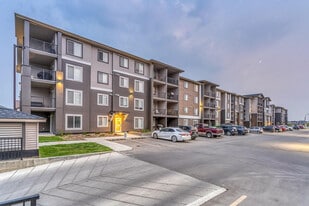 Secord Landing in Edmonton, AB - Building Photo