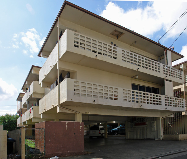 94-305 Pupuole St in Waipahu, HI - Foto de edificio - Building Photo