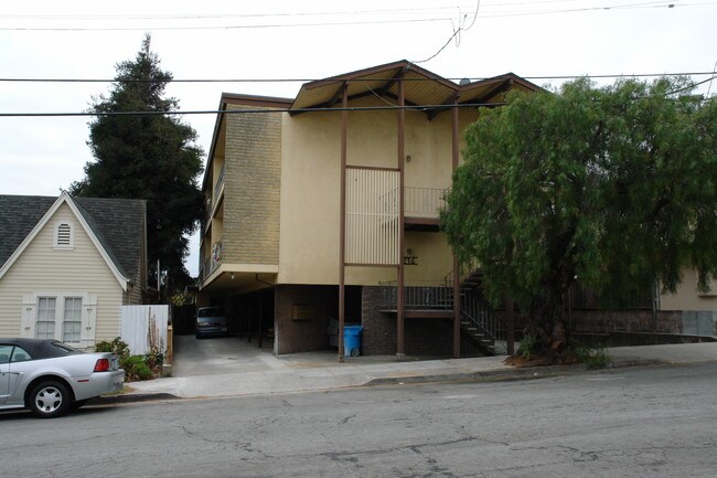 216 San Luis Ave in San Bruno, CA - Building Photo - Building Photo