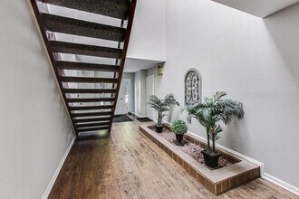 534 River Front Cir in Naperville, IL - Building Photo - Building Photo